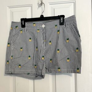 Crown & Ivy pineapple short